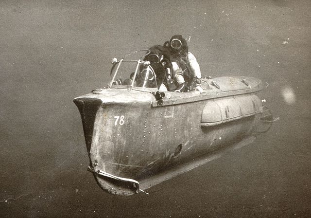 ●【画像】昔の潜水艦wwwwww